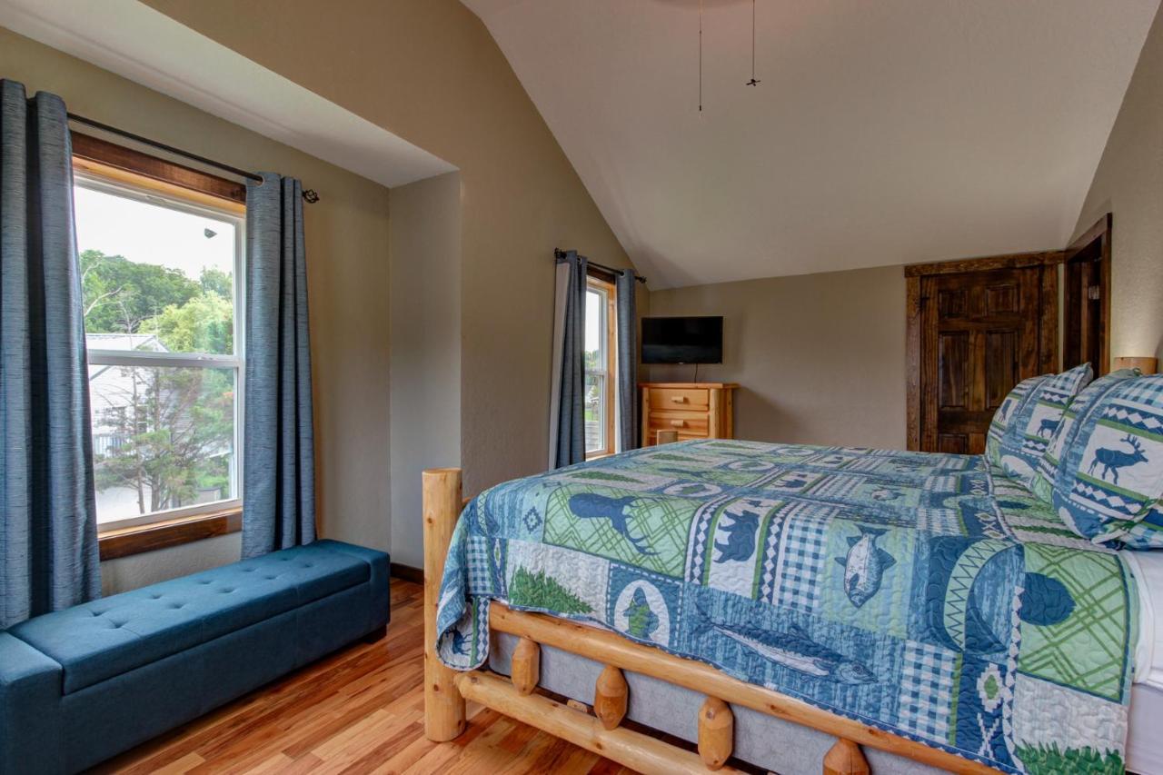 3 Master Bedrooms - Sleeps 10 - Location - Game Room - Hot Tub Pigeon Forge Exterior foto