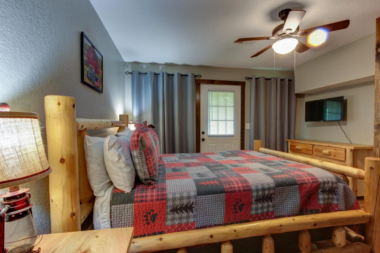 3 Master Bedrooms - Sleeps 10 - Location - Game Room - Hot Tub Pigeon Forge Exterior foto