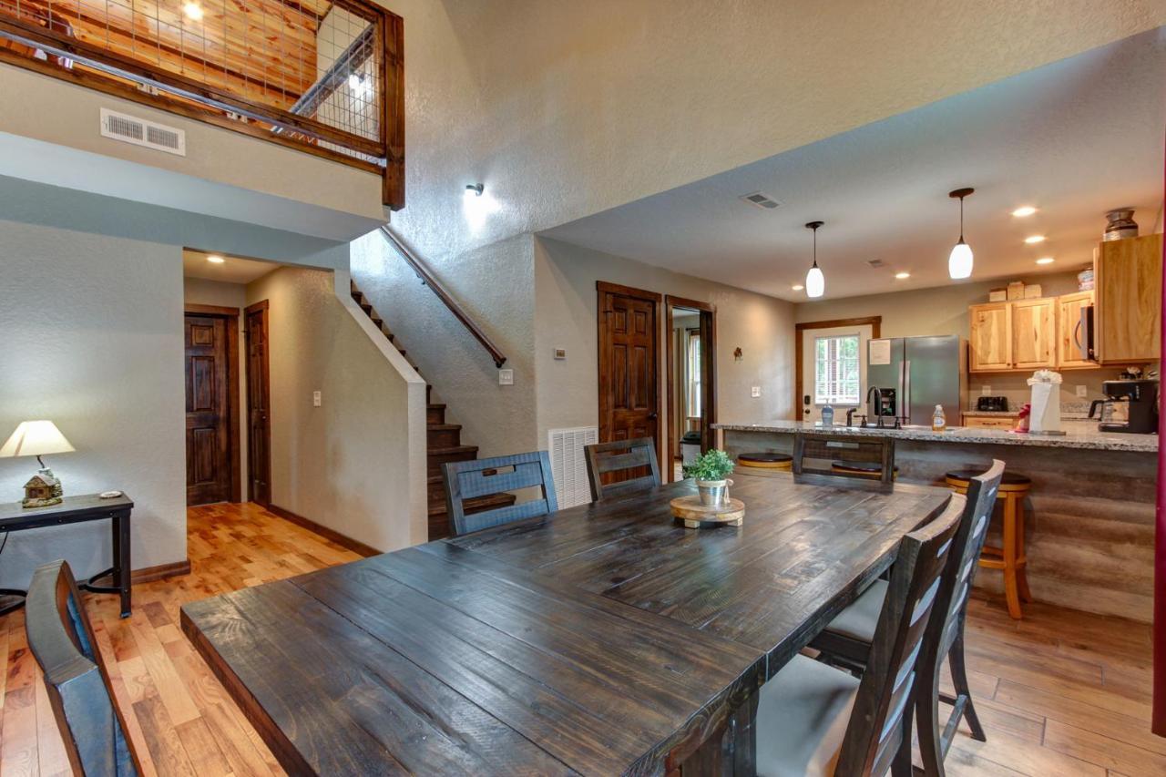 3 Master Bedrooms - Sleeps 10 - Location - Game Room - Hot Tub Pigeon Forge Exterior foto